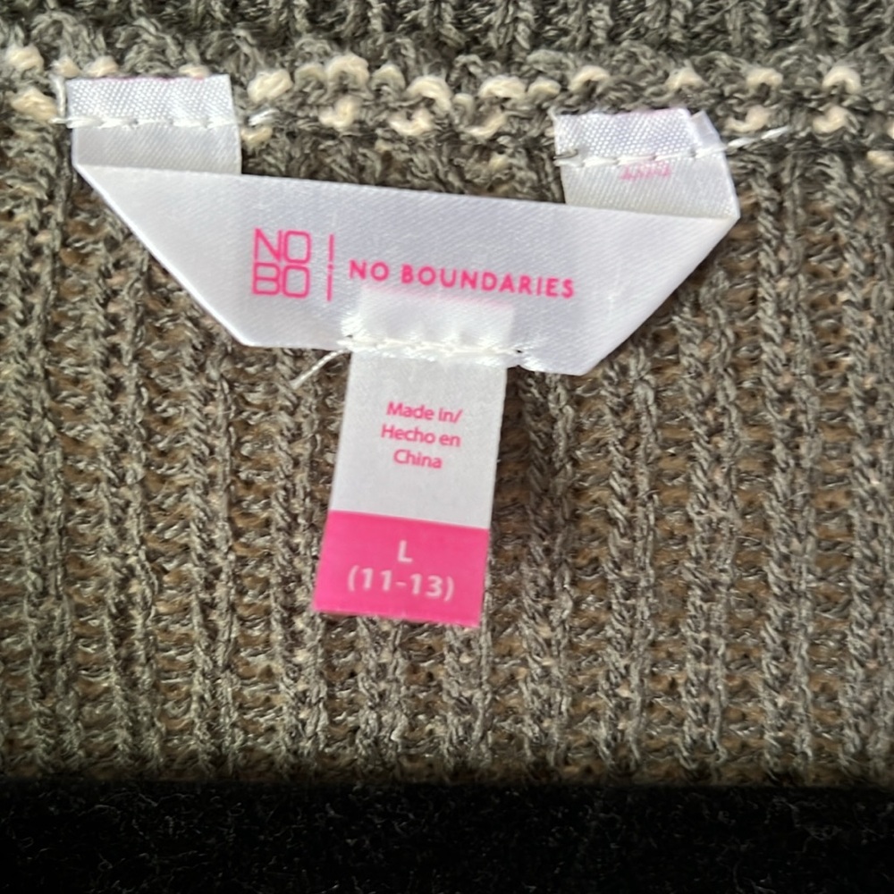 Sweater - Picture 2 of 4